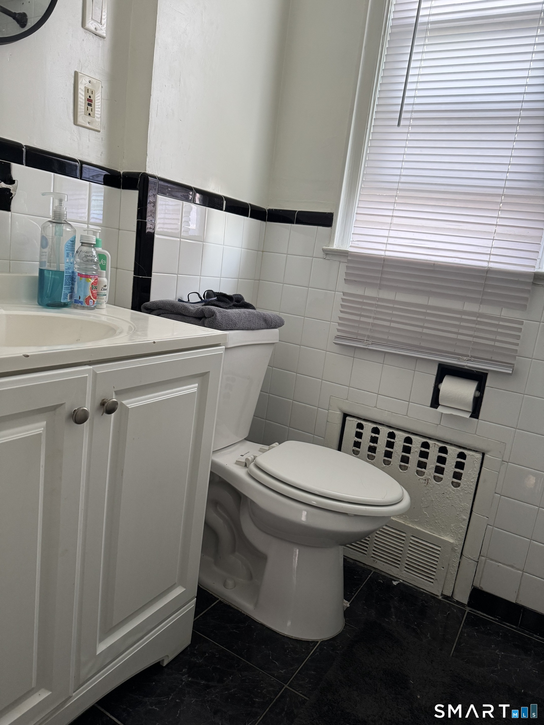 94-96 Locust Street Bridgeport CT 06610