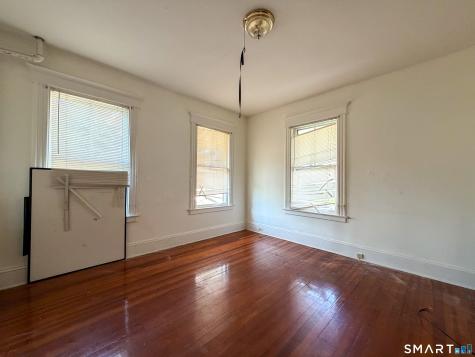12 Jackson Street Manchester CT 06040