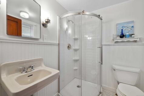 16 Prospect Hill Road Groton CT 06340