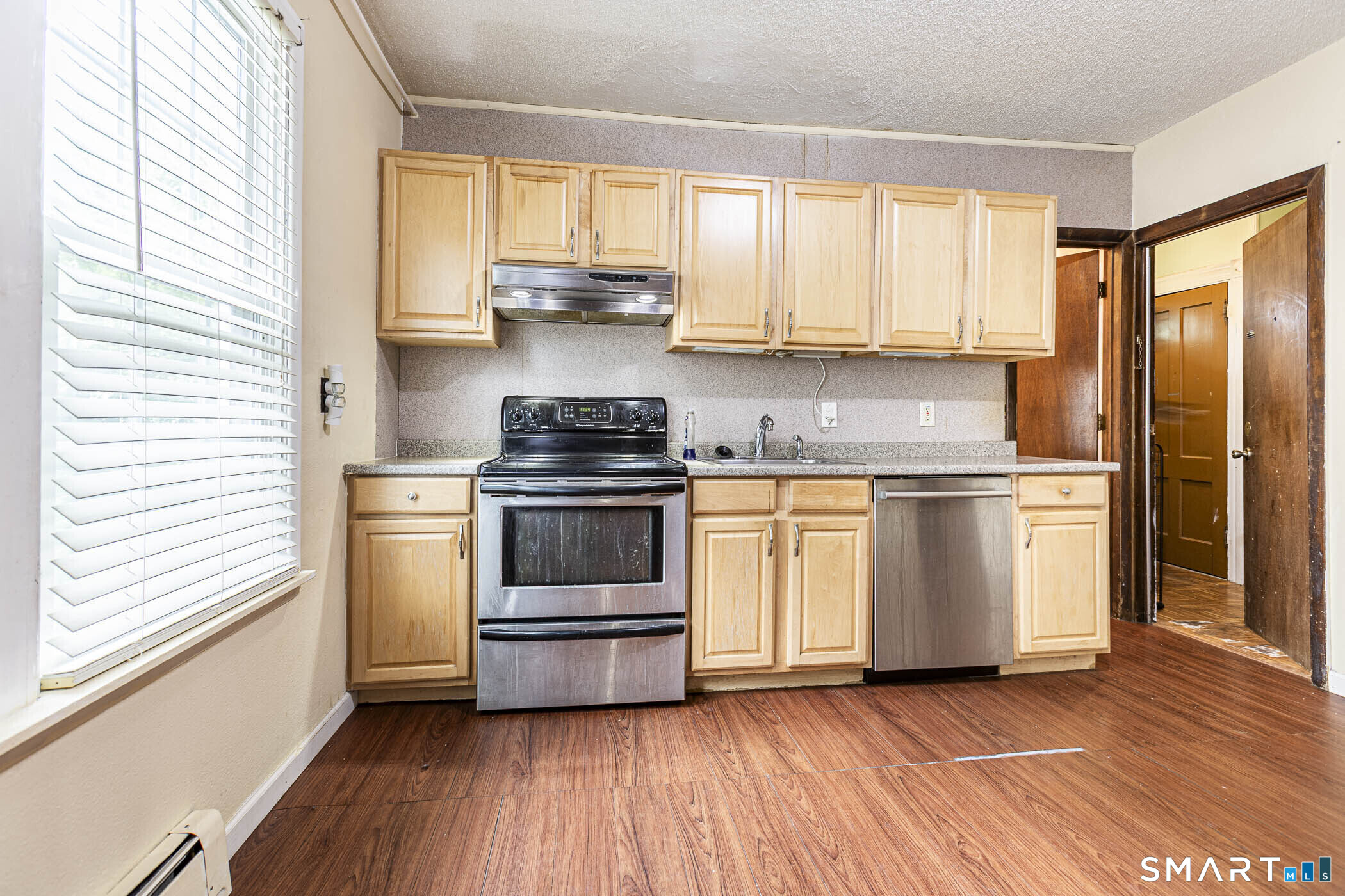 41-43 Dean Street Hartford CT 06114