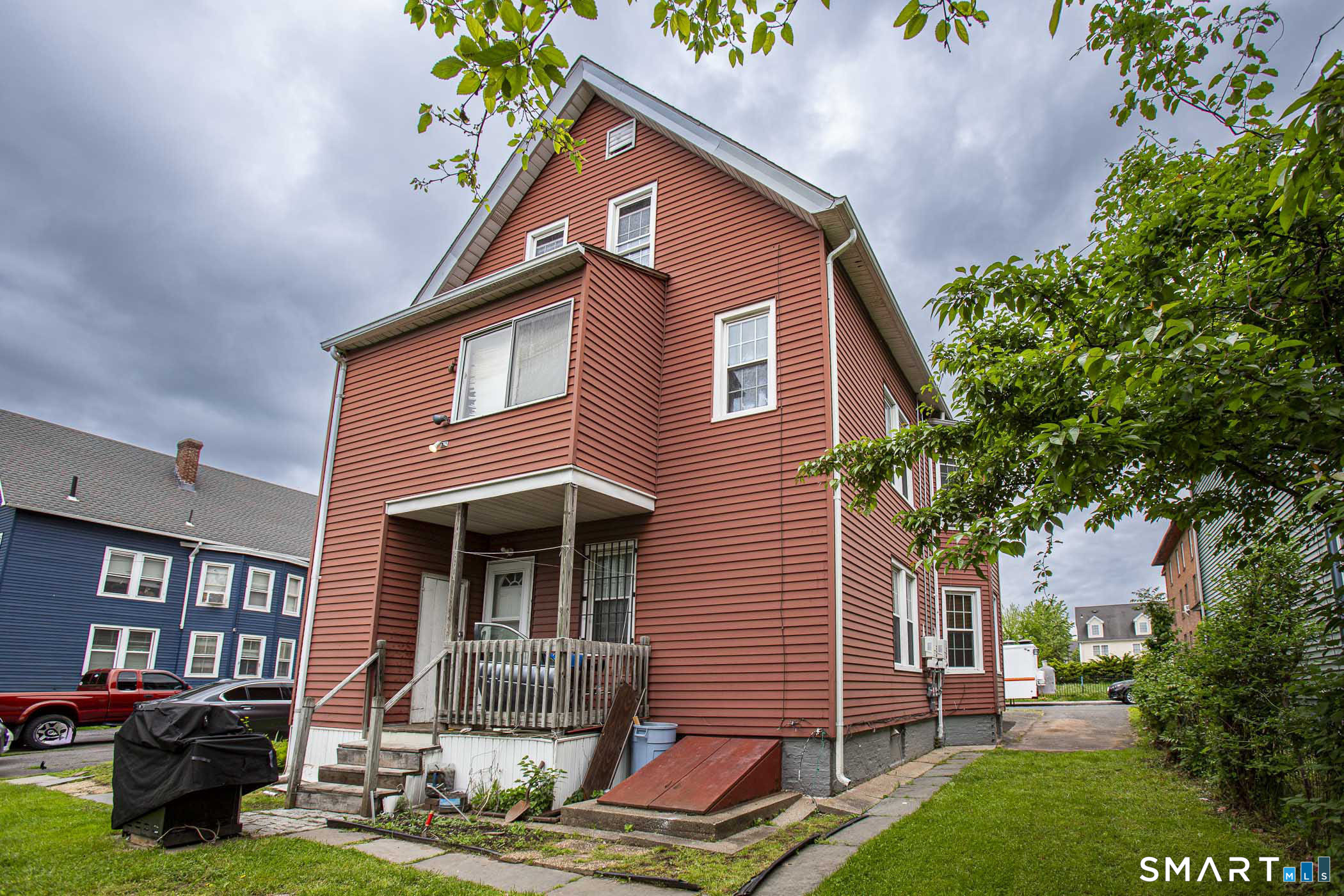 41-43 Dean Street Hartford CT 06114