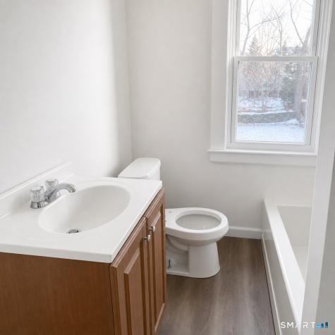 14 Delmont Street Manchester CT 06042
