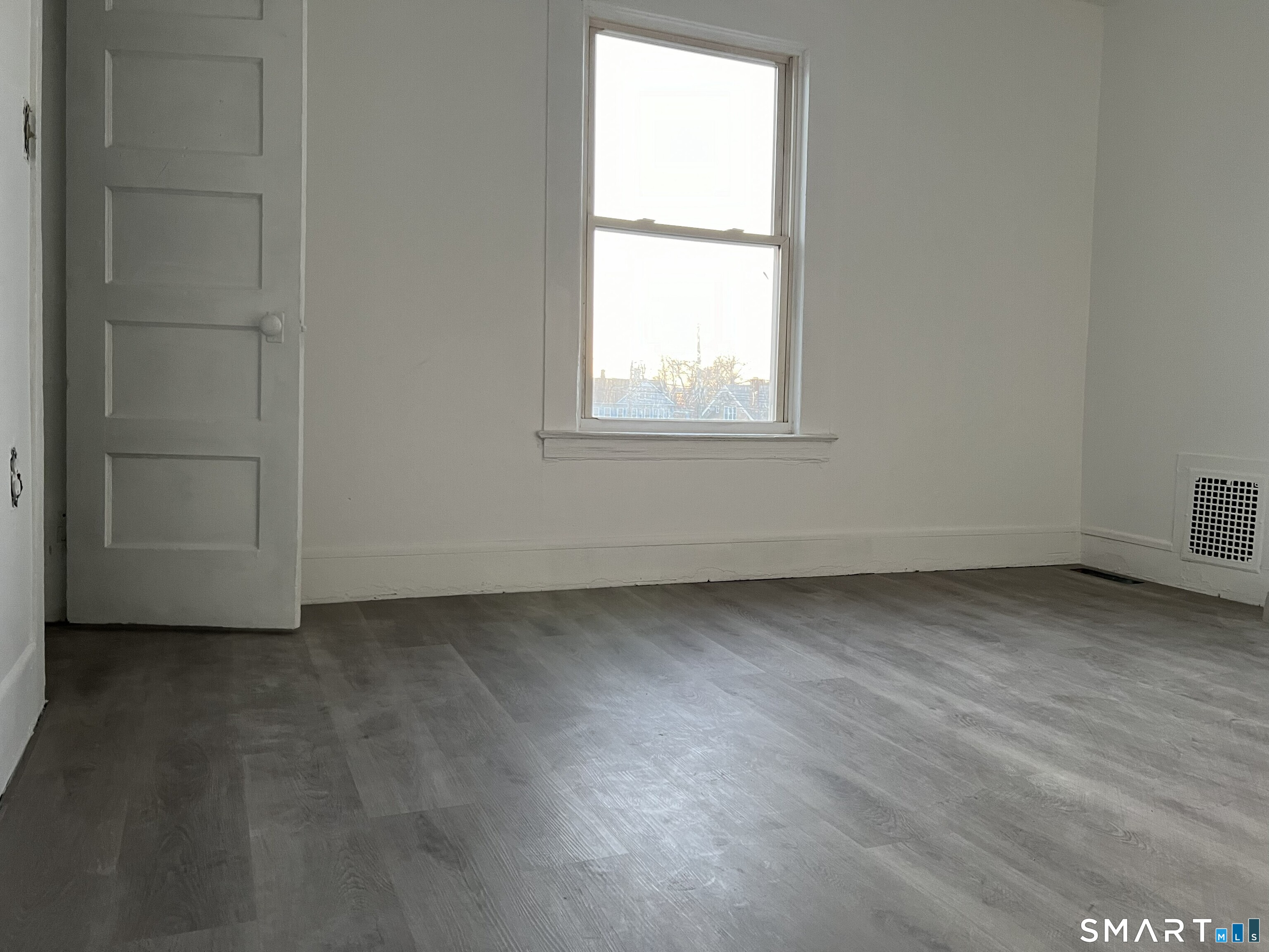 14 Delmont Street Manchester CT 06042