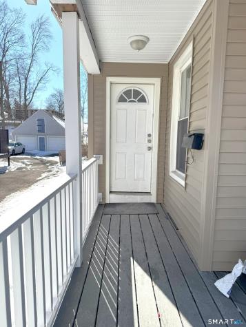 14 Delmont Street Manchester CT 06042