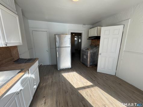 14 Delmont Street Manchester CT 06042