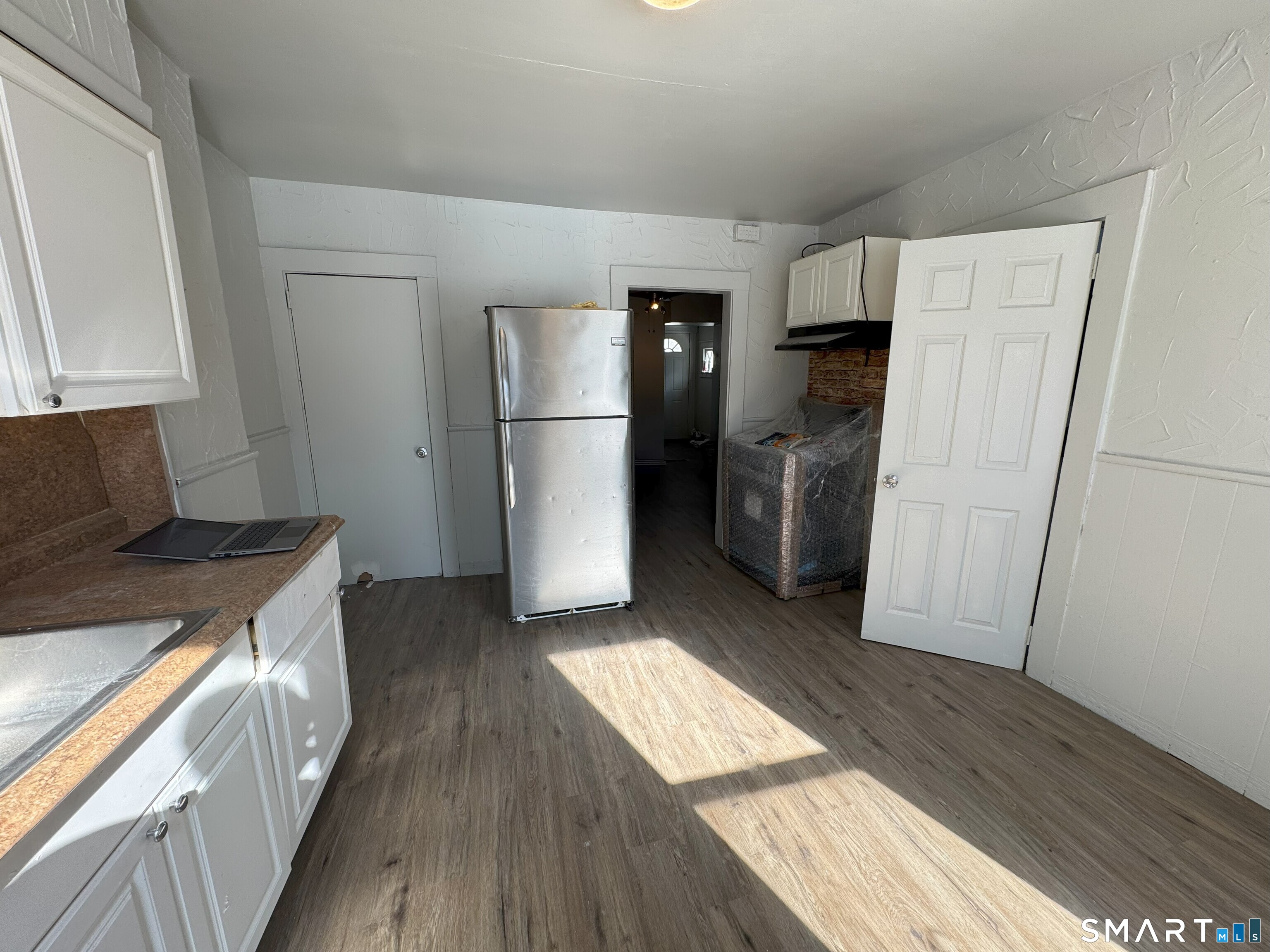 14 Delmont Street Manchester CT 06042