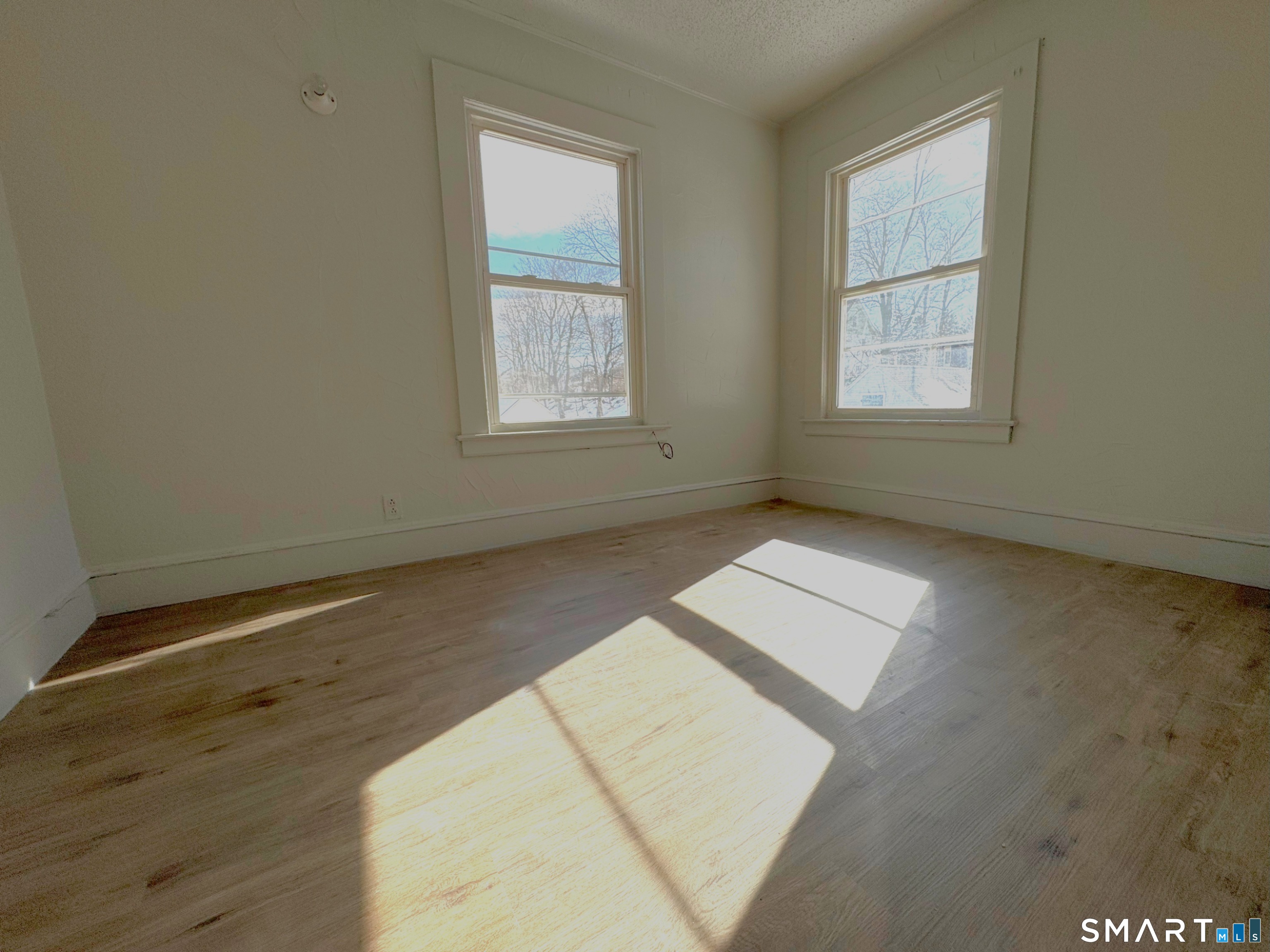 14 Delmont Street Manchester CT 06042