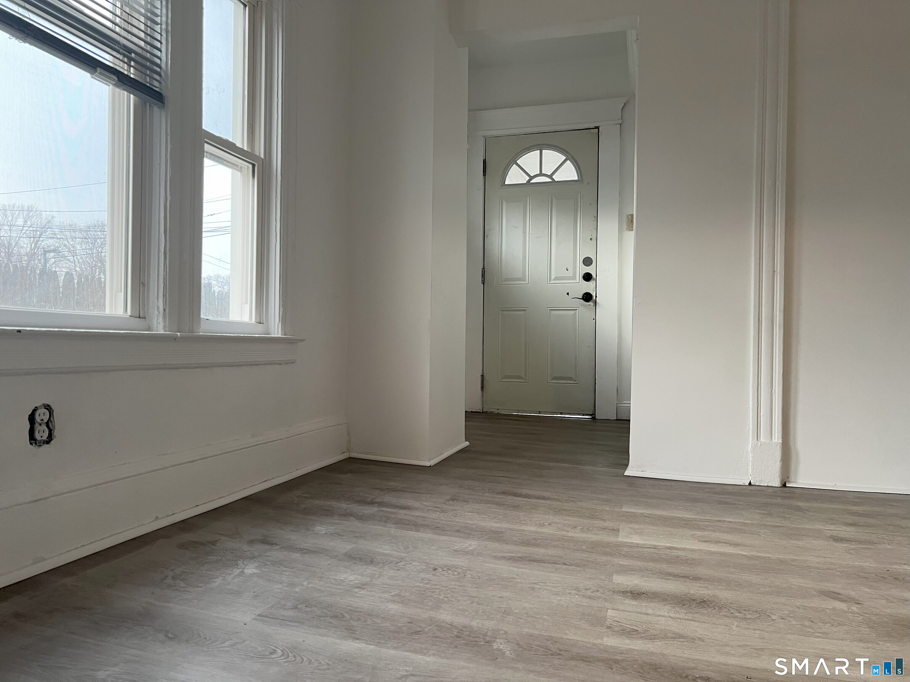 14 Delmont Street Manchester CT 06042