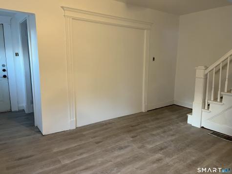 14 Delmont Street Manchester CT 06042