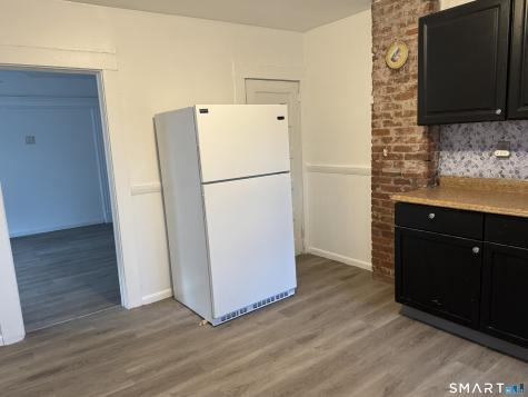 14 Delmont Street Manchester CT 06042