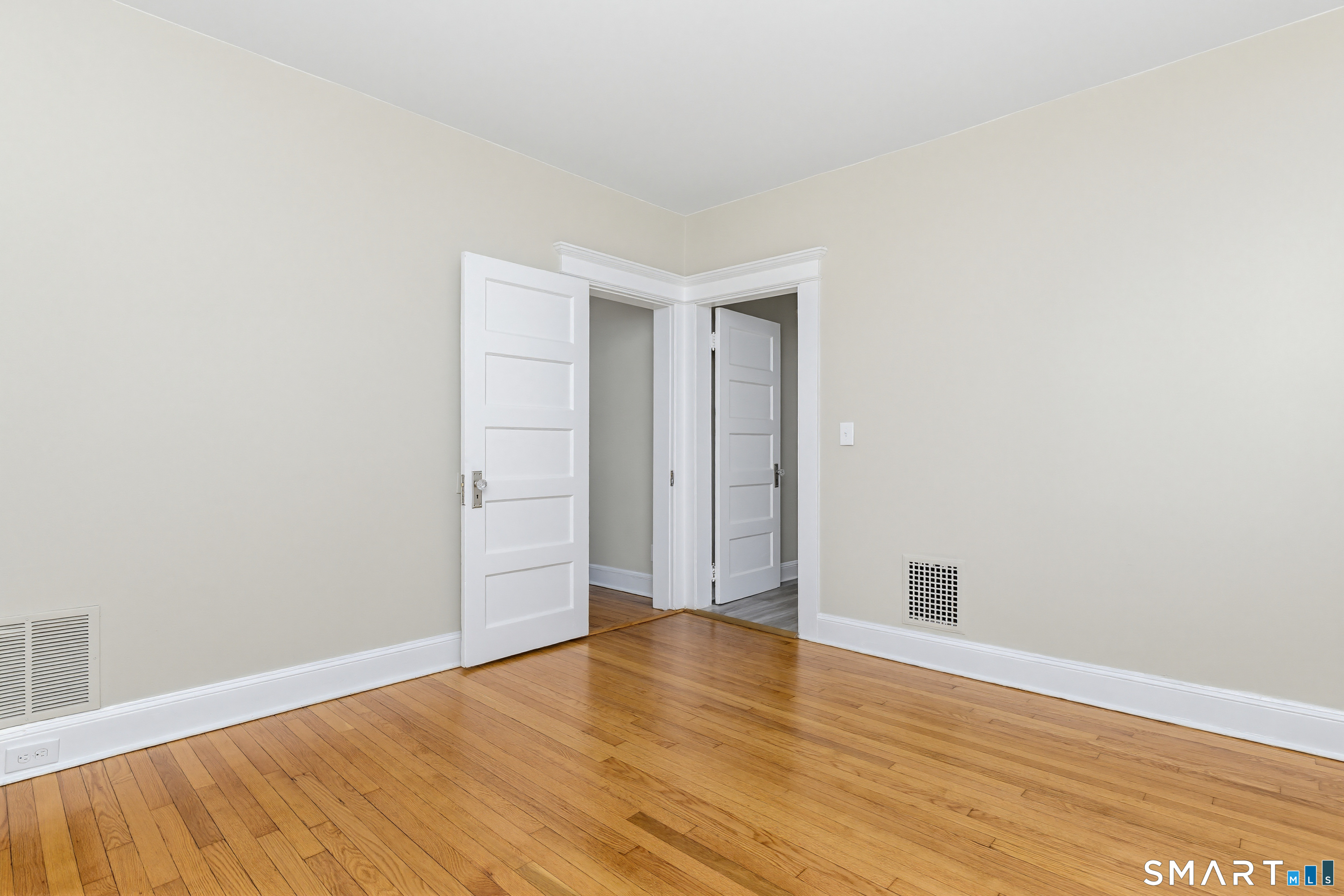 885 Grand Street Bridgeport CT 06604