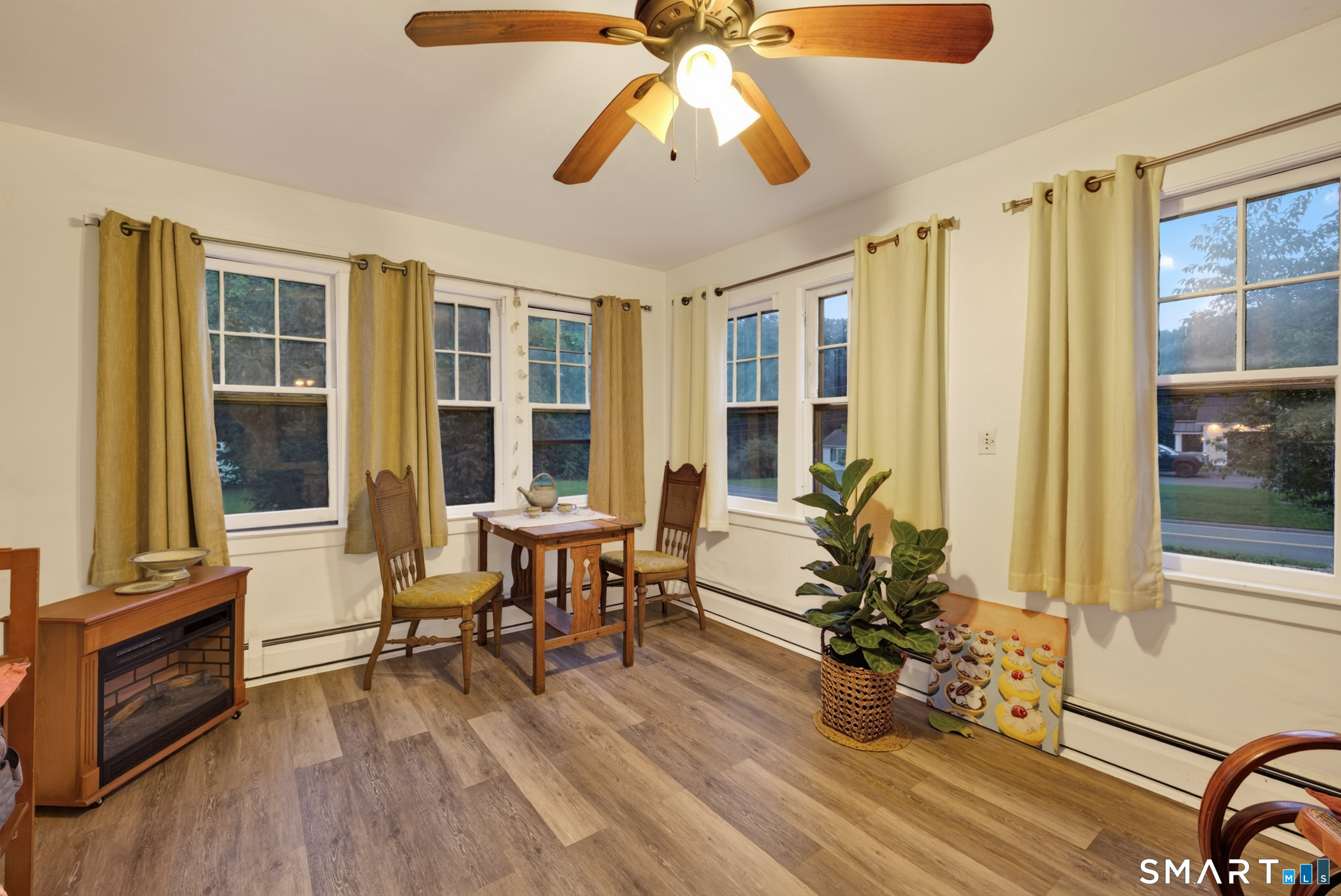 483 Hillstown Road Manchester CT 06040