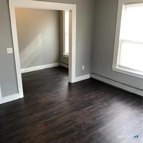 669 East Main Street Waterbury CT 06702