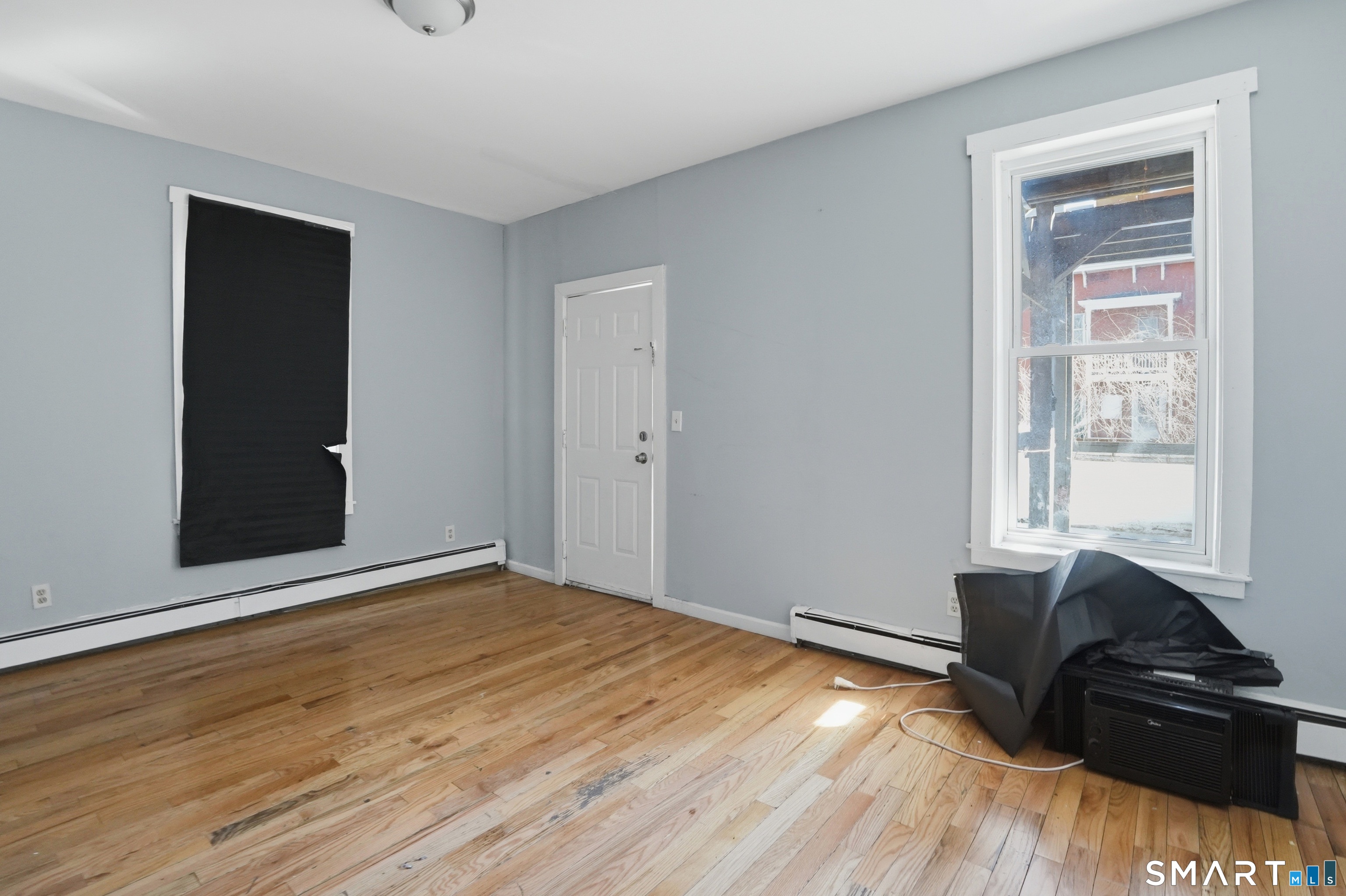 584 Kossuth Street Bridgeport CT 06608
