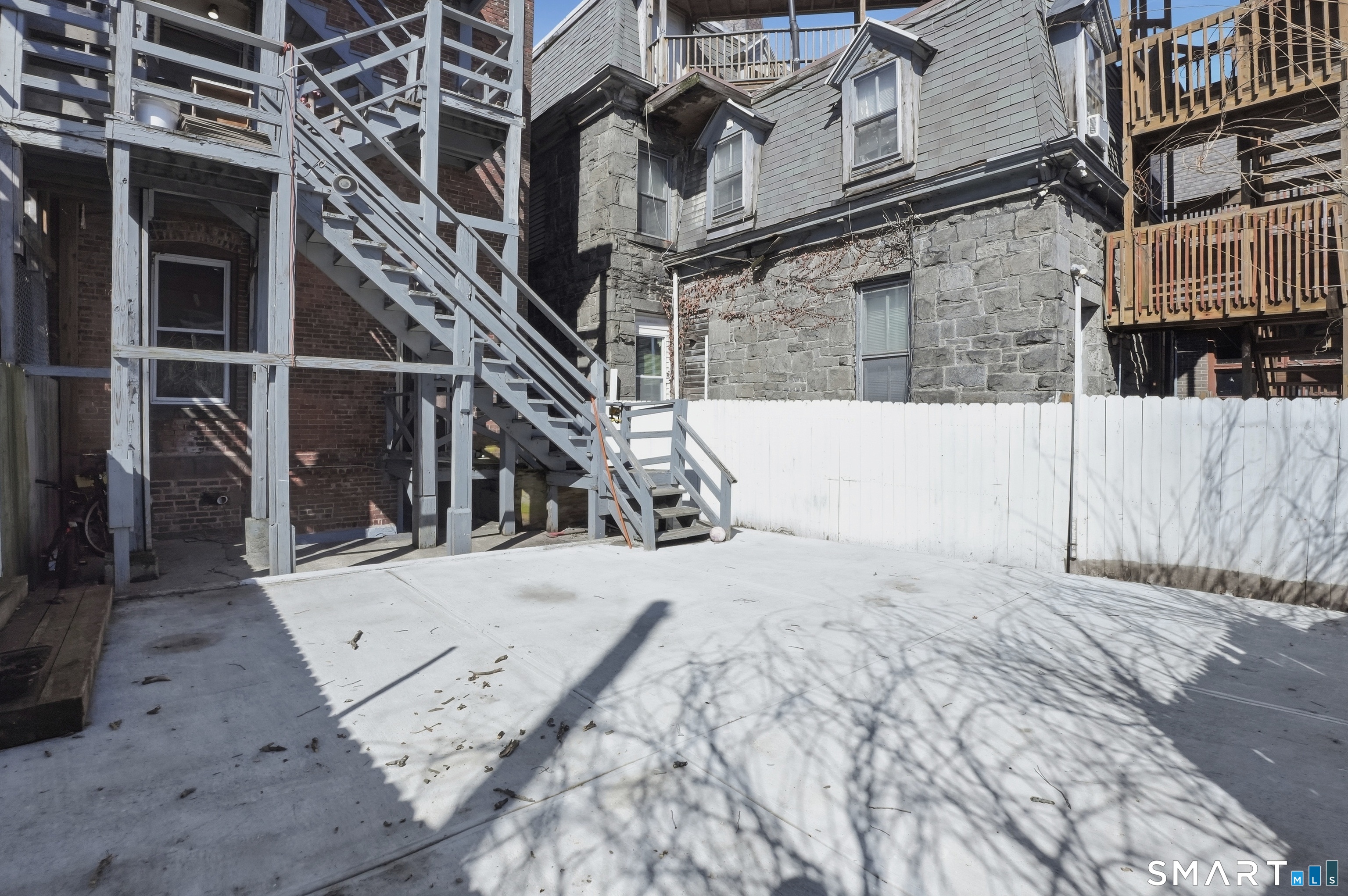 584 Kossuth Street Bridgeport CT 06608