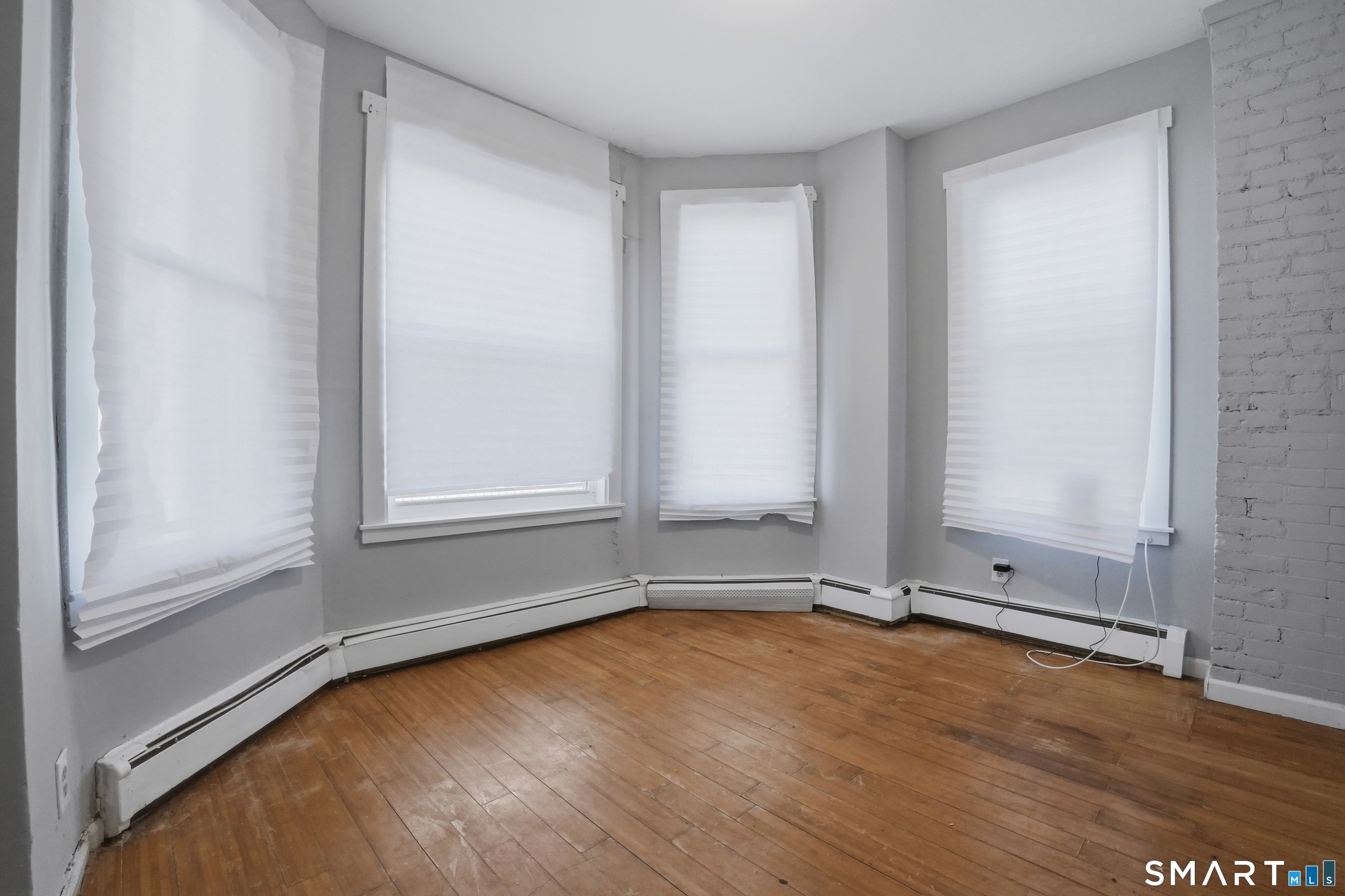 584 Kossuth Street Bridgeport CT 06608
