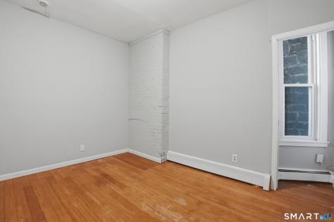 584 Kossuth Street Bridgeport CT 06608