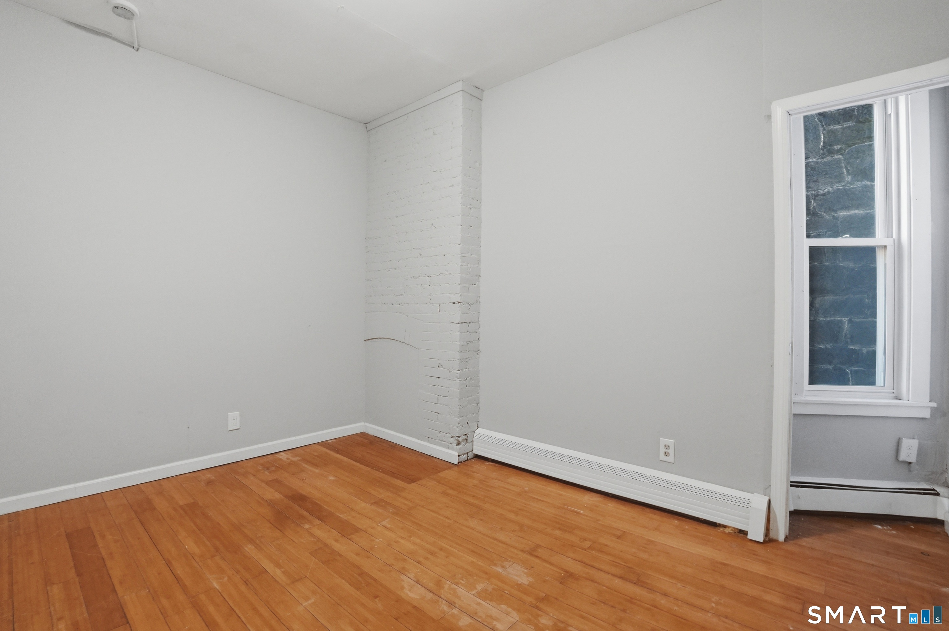 584 Kossuth Street Bridgeport CT 06608
