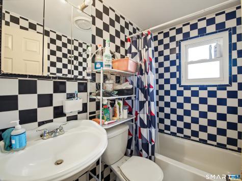 15-17 Robert Court Stamford CT 06902