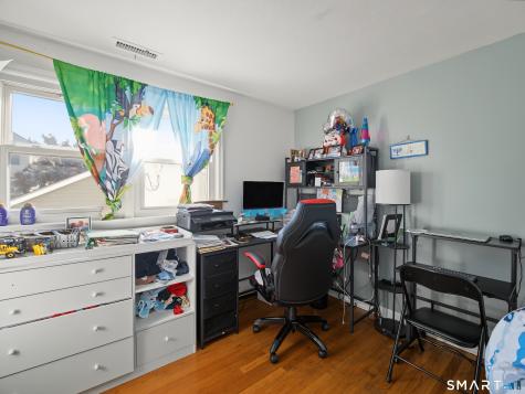 15-17 Robert Court Stamford CT 06902