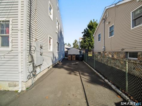 15-17 Robert Court Stamford CT 06902