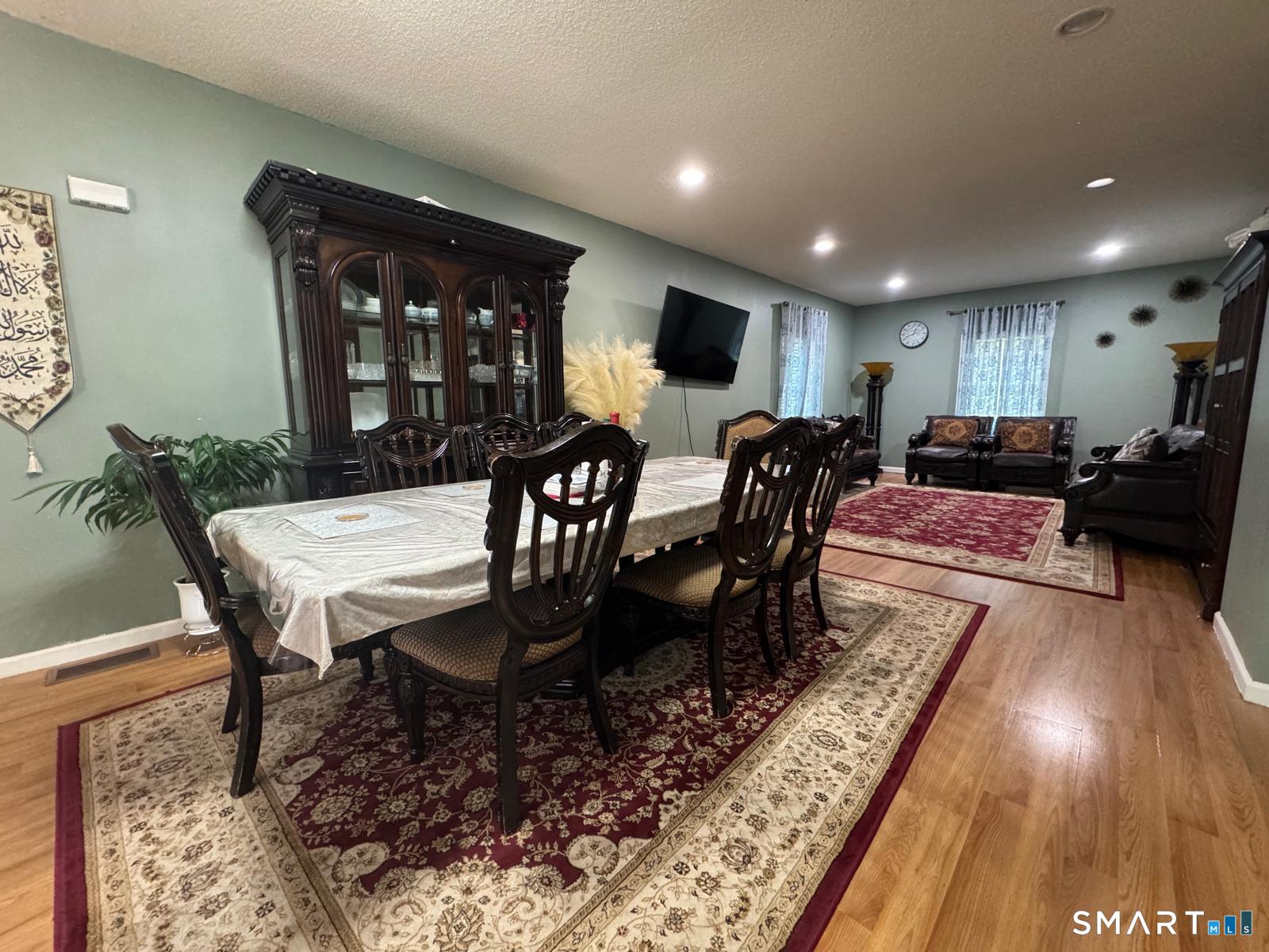 987 Silver Lane East Hartford CT 06118