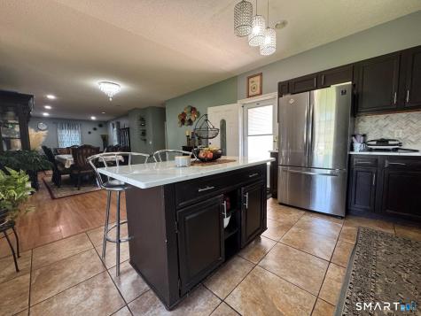 987 Silver Lane East Hartford CT 06118