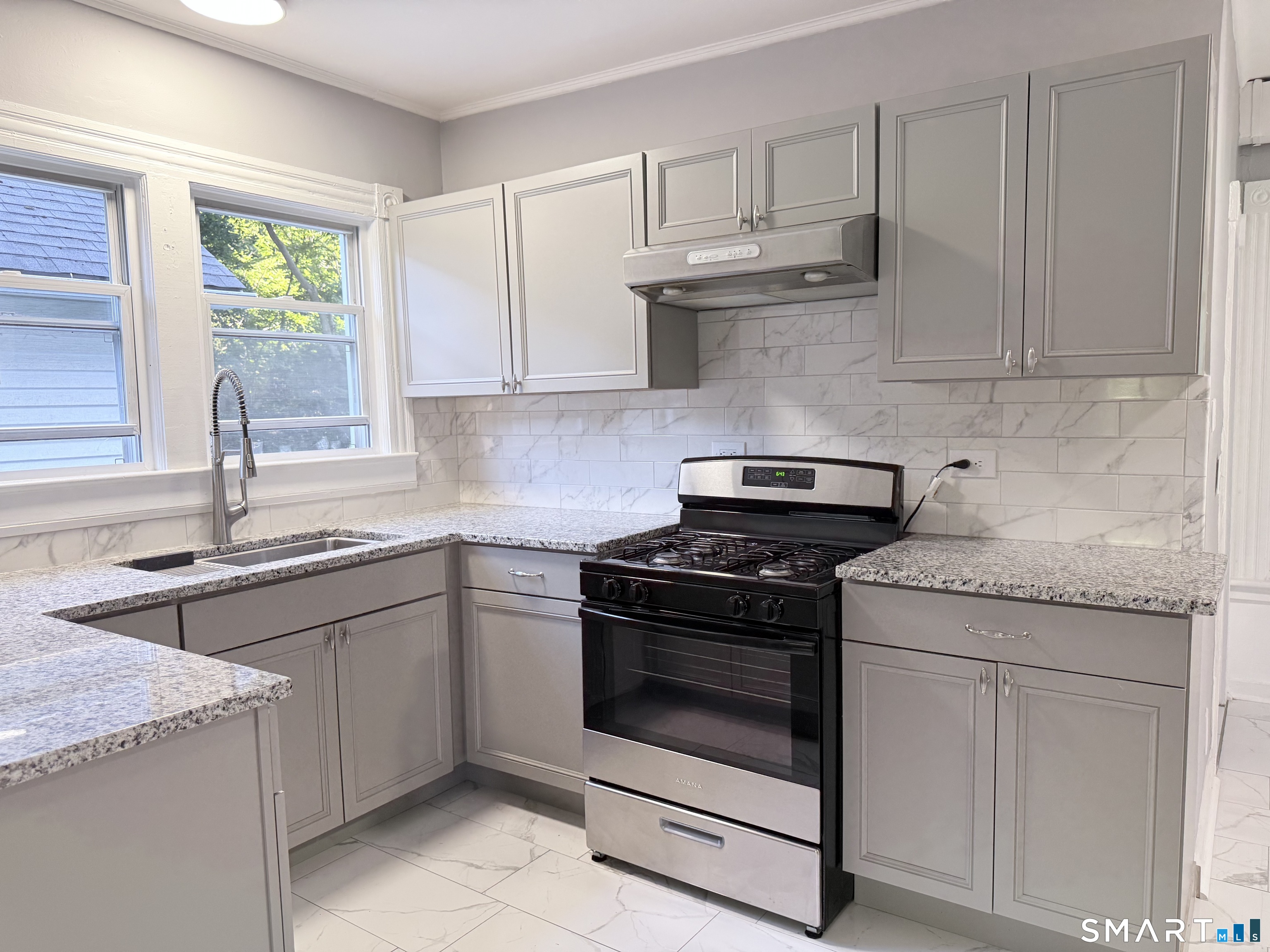 87-89 Maltby Street Shelton CT 06484