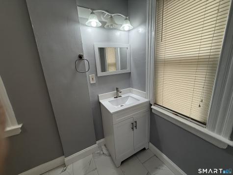 87-89 Maltby Street Shelton CT 06484