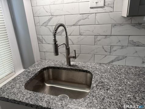 87-89 Maltby Street Shelton CT 06484