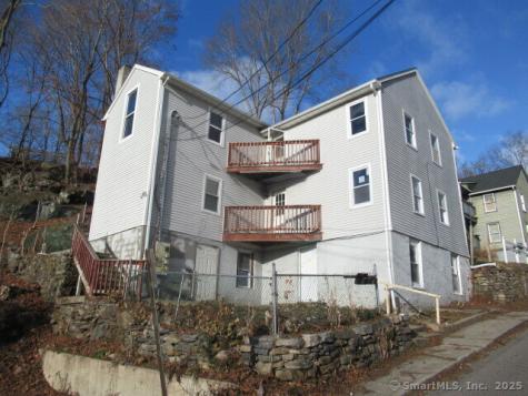 12 North Cliff Street Norwich CT 06360