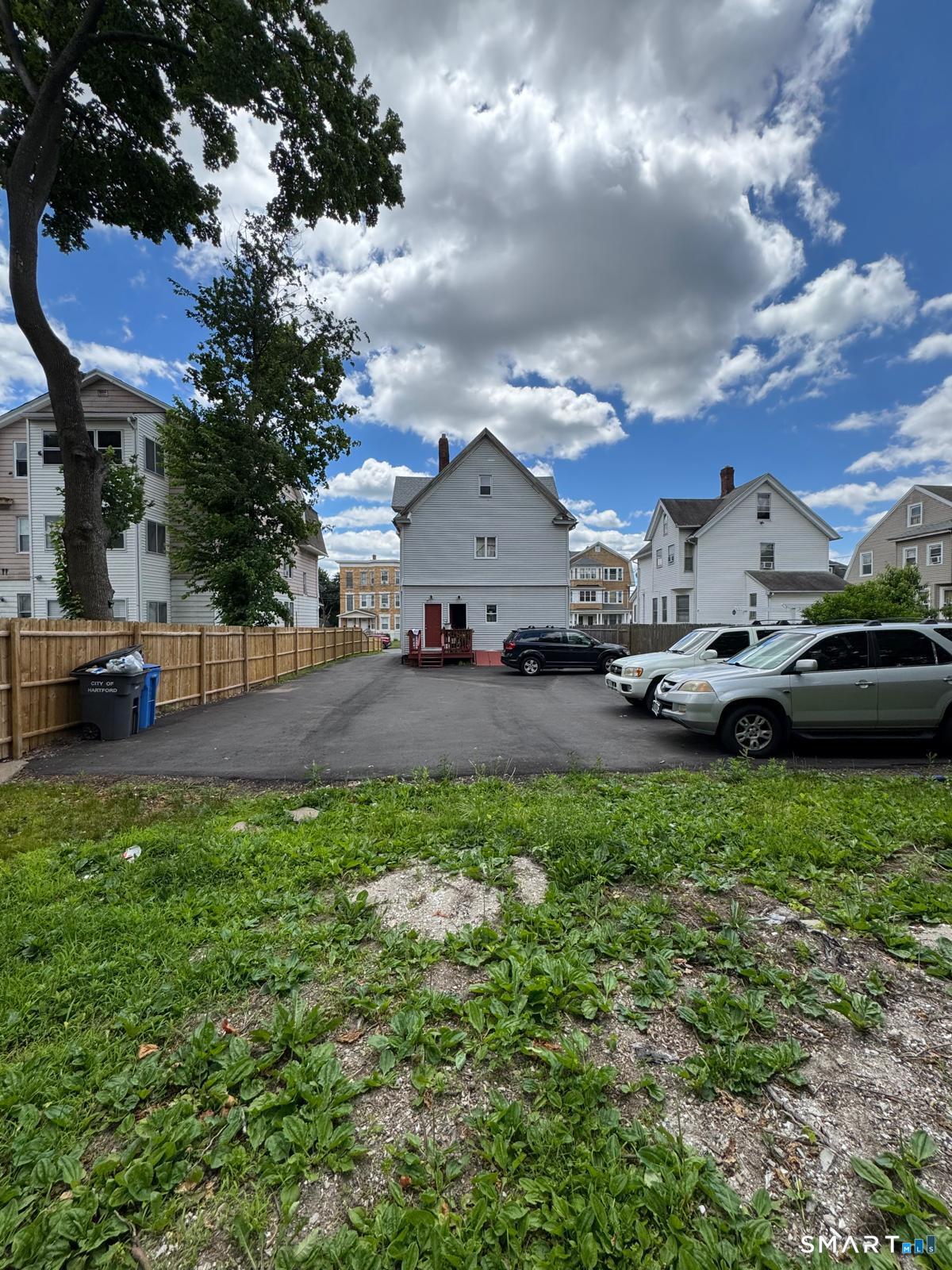 82 Bushnell Street Hartford CT 06114