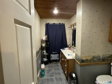 25-27 Pleasant Street Plainfield CT 06374
