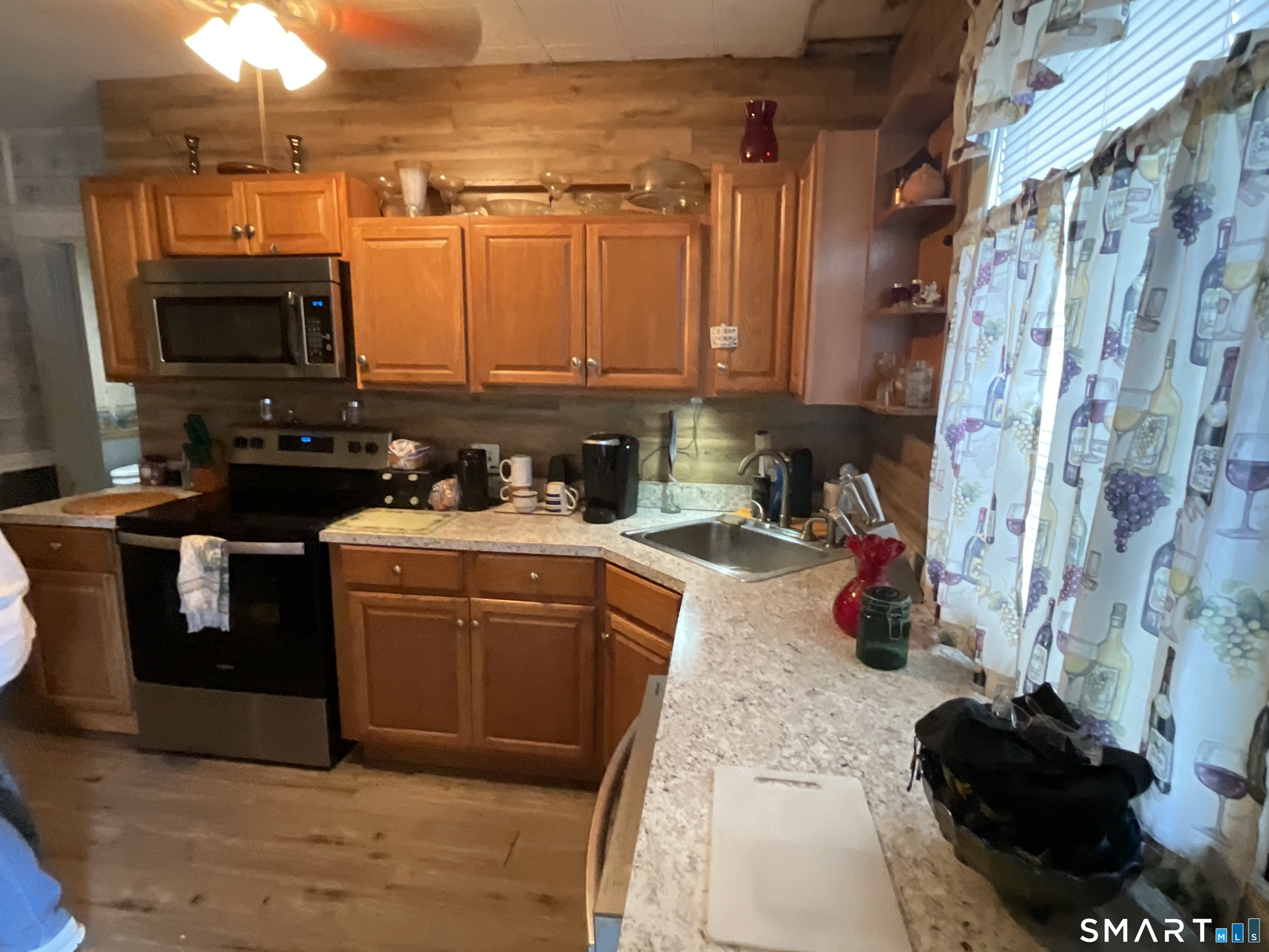 25-27 Pleasant Street Plainfield CT 06374