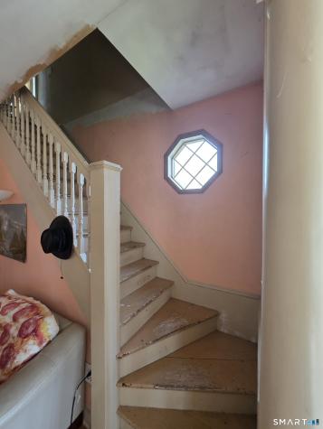 47-49 Whiton Street Windsor Locks CT 06096
