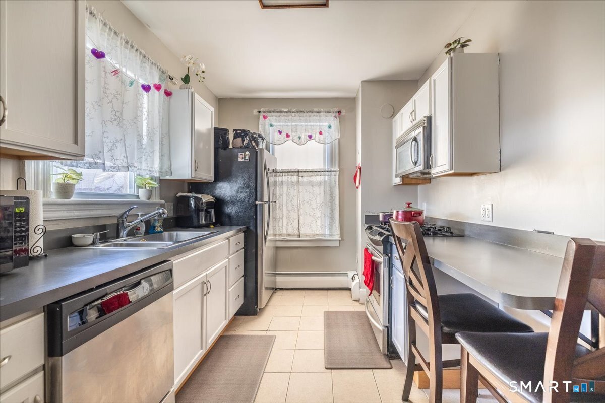 25 Westfield Avenue Bridgeport CT 06606