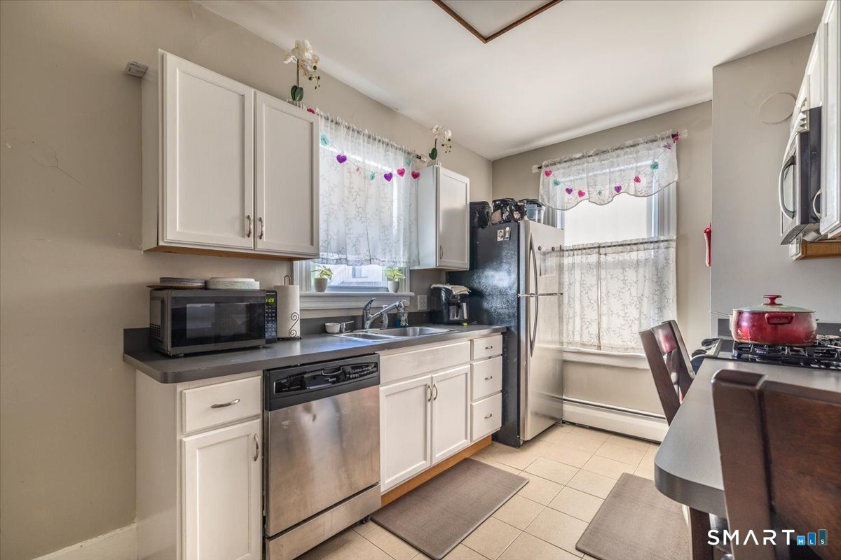 25 Westfield Avenue Bridgeport CT 06606