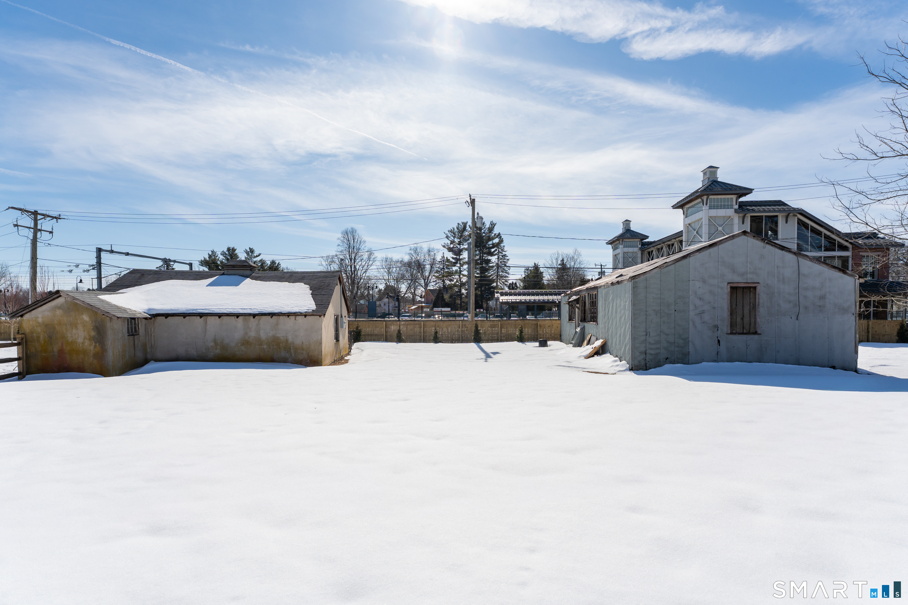 25 Driveway Guilford CT 06437