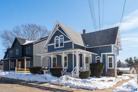 25 Driveway Guilford CT 06437