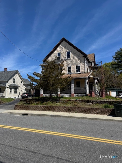 137-139 Woodstock Avenue Putnam CT 06260