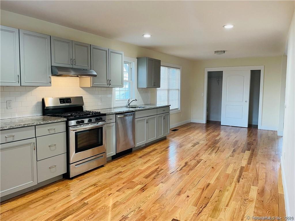 31 Brainerd Road Branford CT 06405