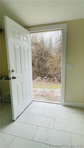 31 Brainerd Road Branford CT 06405