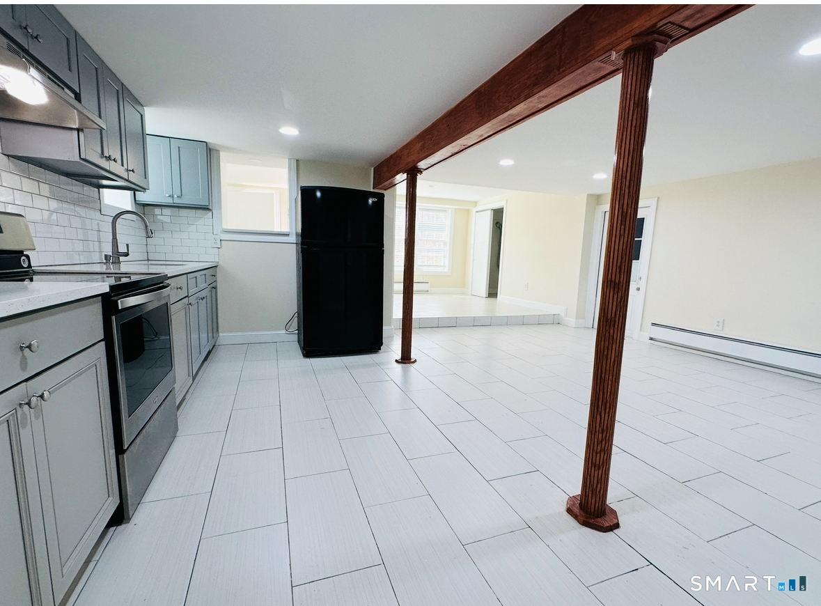31 Brainerd Road Branford CT 06405