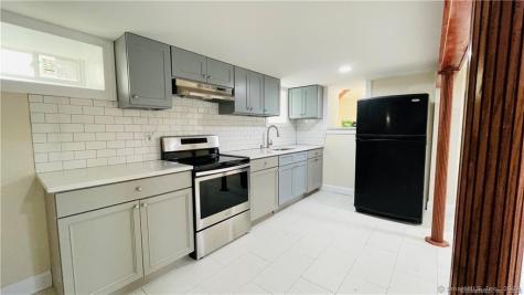 31 Brainerd Road Branford CT 06405
