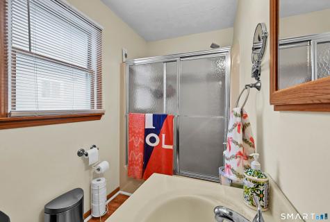 31 Cleveland Street Danbury CT 06810