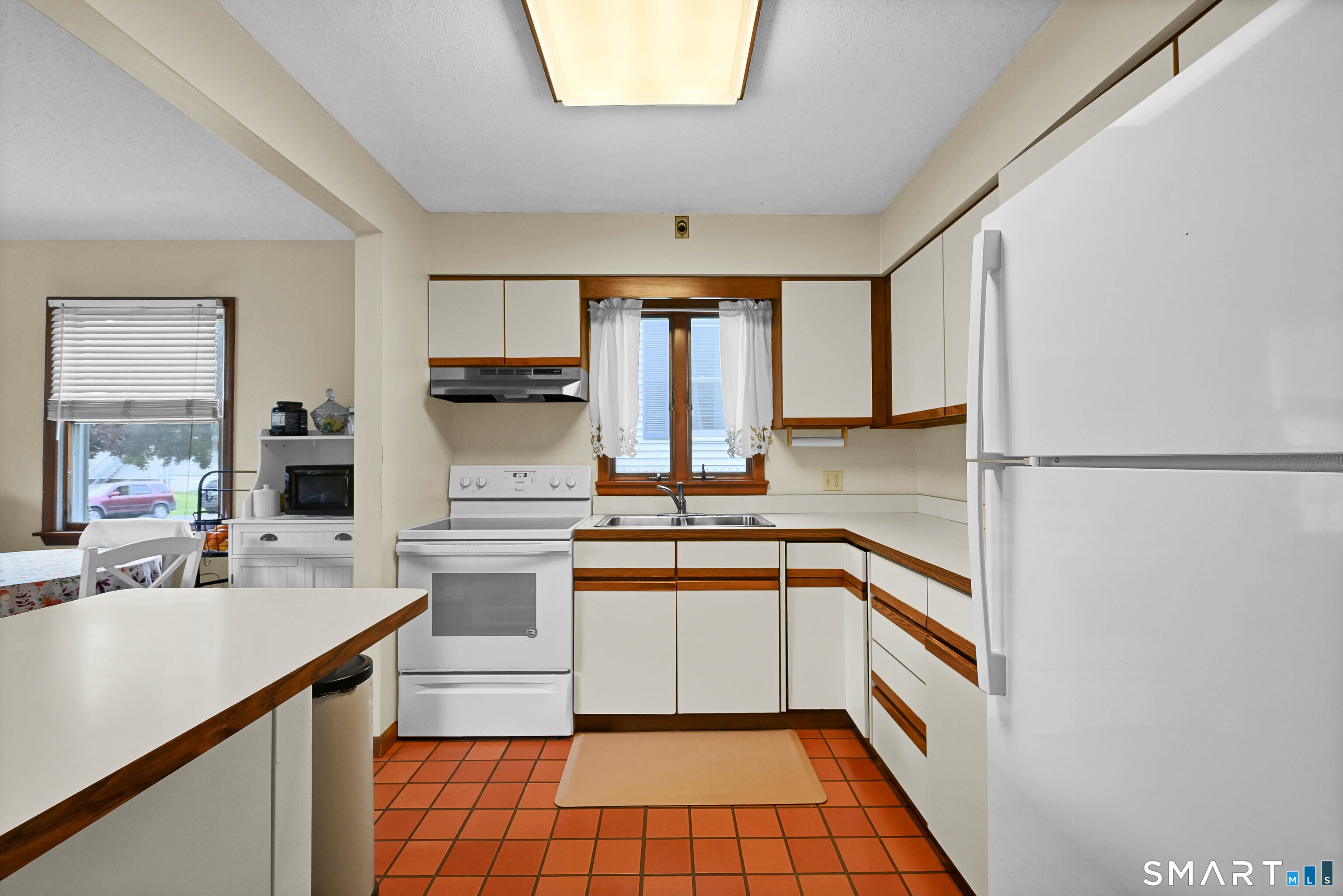 31 Cleveland Street Danbury CT 06810