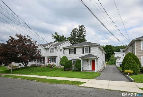 31 Cleveland Street Danbury CT 06810