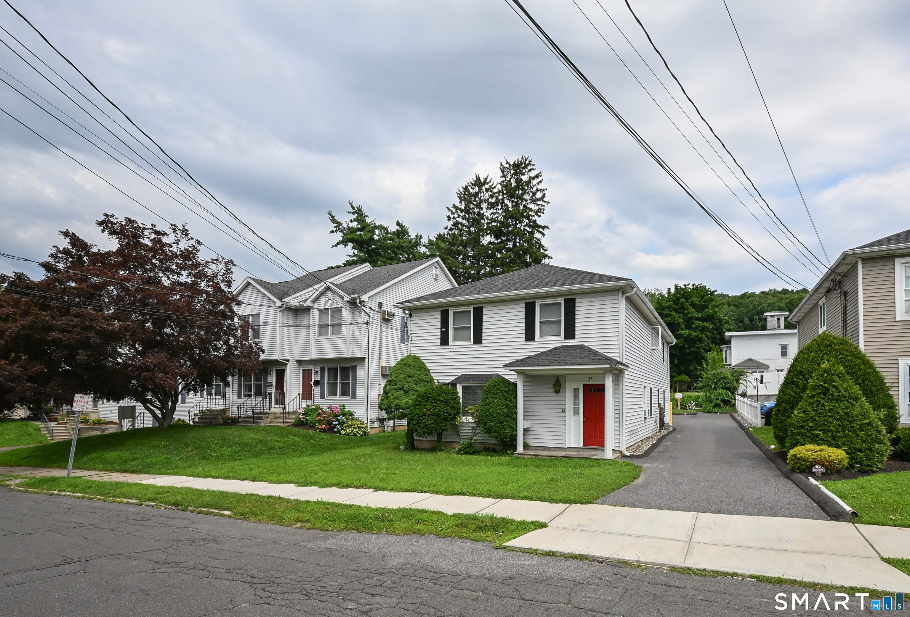 31 Cleveland Street Danbury CT 06810