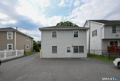 31 Cleveland Street Danbury CT 06810