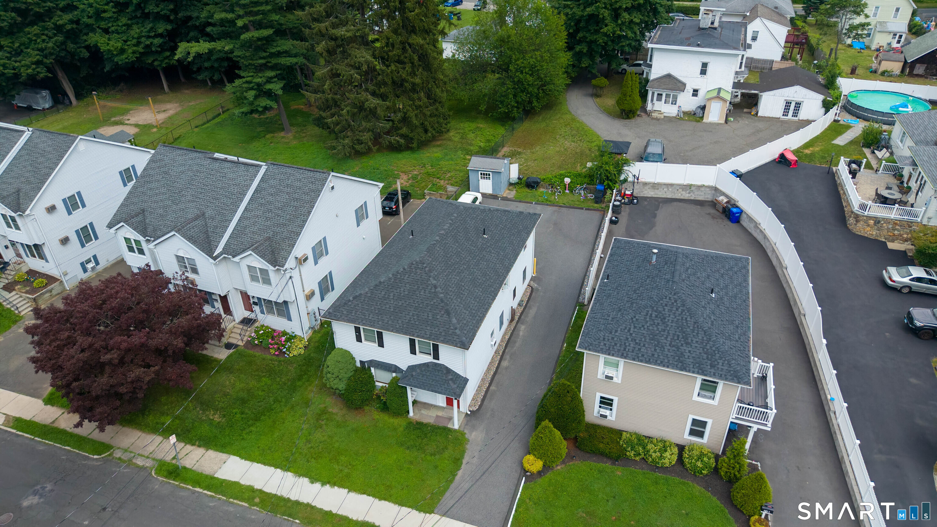 31 Cleveland Street Danbury CT 06810